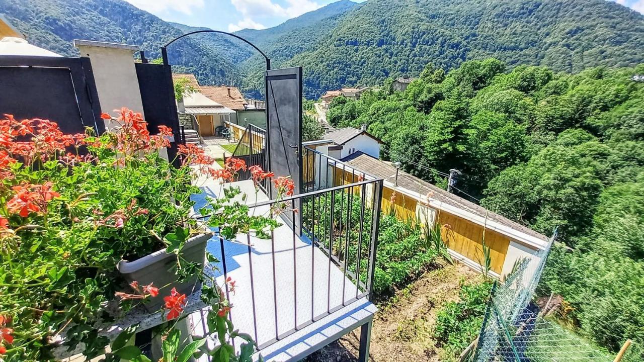 Vallemaira House Casa Belvedere Luce & Sole 10 Posti Letto San Damiano Macra Exterior photo
