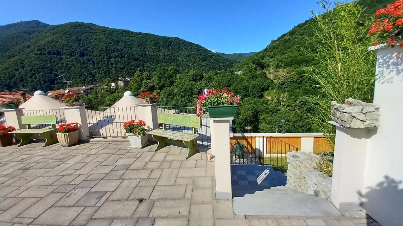 Vallemaira House Casa Belvedere Luce & Sole 10 Posti Letto San Damiano Macra Exterior photo